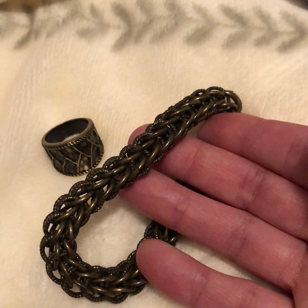 Nice rustic gold tone bracelet